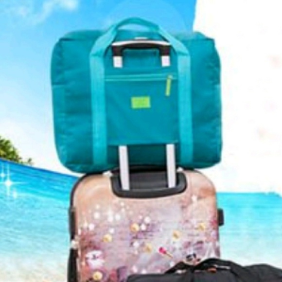 Nilon water proof traveling bag Brand New - Picture 2 of 3